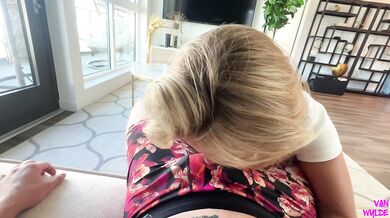 Bonnie Blue Choked Destroyed by Best Friend Huge Cock Gush