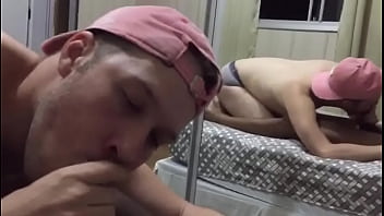 Chupando neg&atilde_o