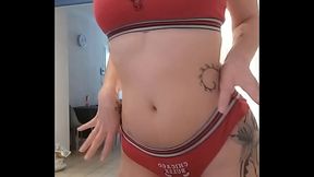 Une petite danse rien que pour toi en attendant de passer sur mon compte fan...