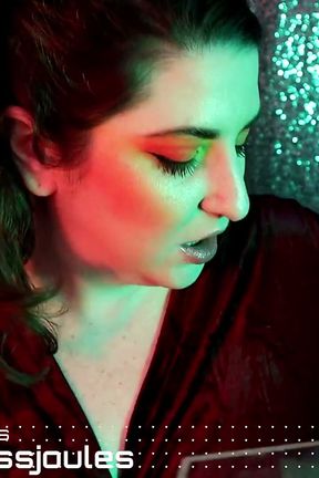 Plexiglass Kisses Lipstick Lipgloss Asmr