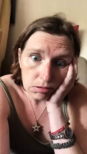 Smelly mature mom needs a clean-up from amateur stud