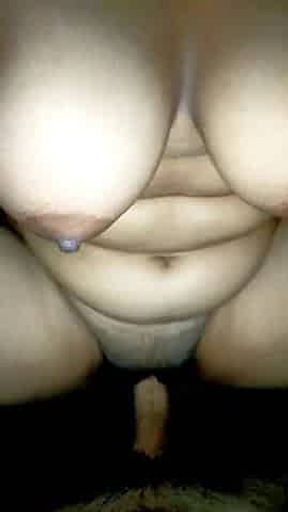 Bhabhi invite Neighbour for fuck when she is alone in the Night