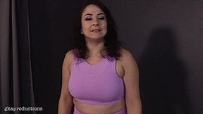 Gia Love Grabs Her Boxing Gloves & Punches You Relentlessly (SD 720p WMV)