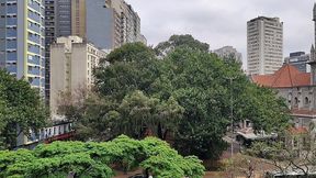 madrinha de mamas grande tiras a virgindade antes de se hospedar em. sua casa