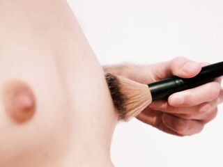 (ASMR brushing) Estimulación de pezones Tus tetas son el micrófono 4K