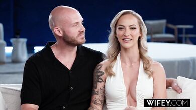 WIFEY Sexy Blonde Hotwife Heidi Jo Gets BBC Double-Teamed And Creampied