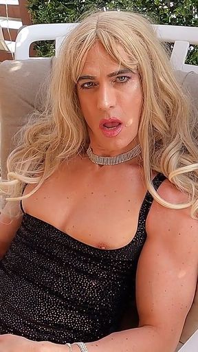 Trixy Outdoor Posing