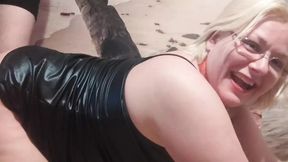 Spanking in latex And boots