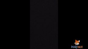 regresando caliente de una fiesta con mi esposo se me antoja tener sexo con el chofer uber