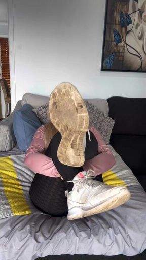 Filthy sneakers JOI