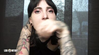 Exibithionism challenge in a fancy restaurant, dirty talk Lou Nesbit, Lia Louise