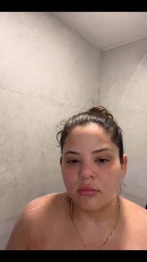 Live Stream with Dani Valentina