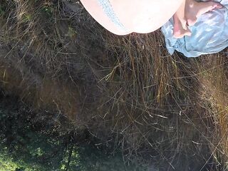 Do you want to sunbathe with me?