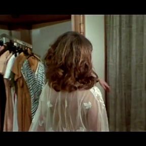 Beautiful Saleswoman Fucked Secretly in the Dressing Room and Cummed on Her Ass by a Big Cock