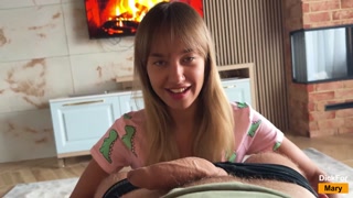 Step Sister in Pajamas Gets a Load in Her Mouth 💦