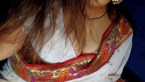 Hot Sexy Desi Housewife Saree Blause Big Natural Boobs Seduce, Fucking and Blowjob Sexy Hot Desi