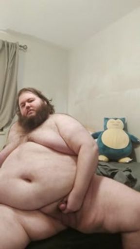 Massive 550lb Superchub jacks off