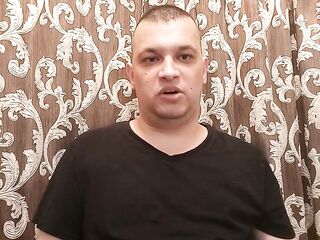 curva pe bani Romania cat costă virginitatea unei femei în Romania