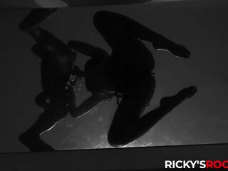 RICKYSROOM Legendary creampie with Kira Noir