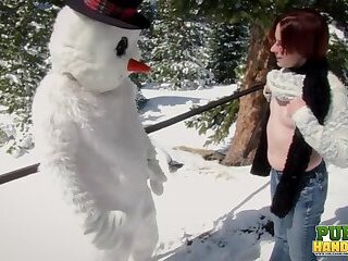 Public Handjobs Brandi de Lafey Strokes A Snowman