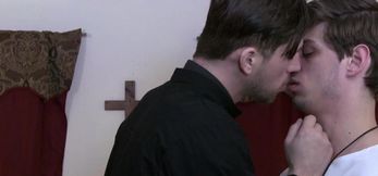 Michael Del Ray Trades Hot Oral Action
