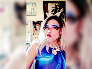 Marilyn In Love Smokin' Fetish Tease
