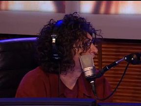 Howard Stern - Tera Patrick and Siobhan ride the Sybian