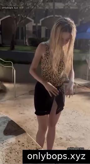 Amateur celeb shows off her OnlyFans content on TikTok