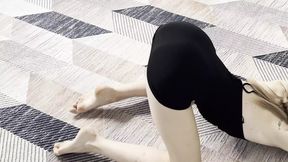 omg flashing yoga panty in skirt