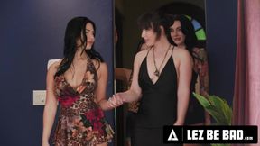 LEZ BE BAD - Couple Casey Calvert &amp; Scarlett Alexis Learn ANAL From Wild Charlotte Sins &amp; Alison Rey