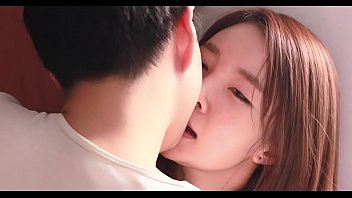 Blonde Cougar Nails Stepboy′s Thug Cock🍆 Hard in Home Invasion Sex Frenzy