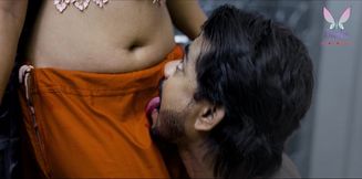 Voluptuous Indian MILF mind-blowing porn movie