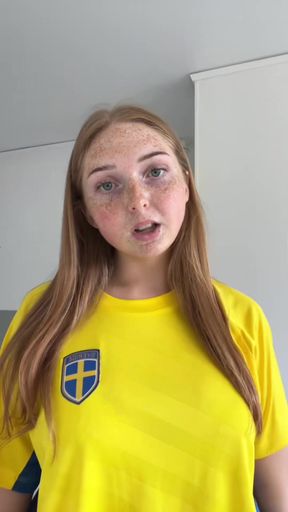 Cute teen with big ass shows off her moves on TikTok