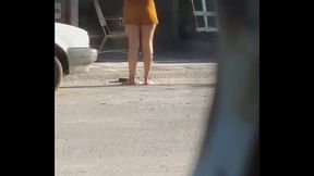 Que buena esta mi vecina. Un d&iacute_a me la voy a cojer y subo video