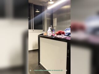 Faxineira safada me mamou na lavanderia