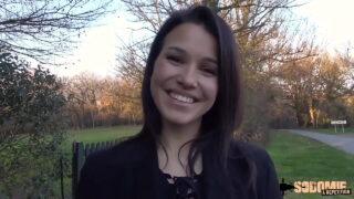 Creampie anală murdară pentru o brunetă franceză amatoră și curvă