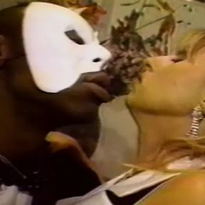 White lady IR fucked by masked BBC lover