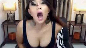 Beautiful Horny Shemale  Puts on a Sexy Striptease live