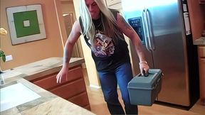 taylor kiss fucks tommy gun in lingerie and stockings