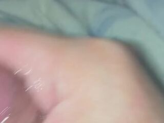 mi pene baboso cubierto de precum botando leche