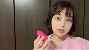 Lonely Asian college student rubs one out after two weeks without