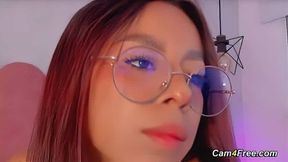 Slut Red Haired Babe Playing Her Dildo On Cam