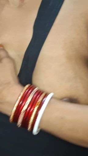 Hot Indian Bhabhi Enjoying Sex