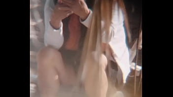 a mi vecina le gusta que le vea los calzones