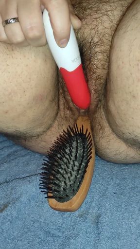 Captivating moment from &quot;Hairbrush stuck in my girlfriend&quot;