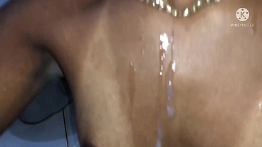 Quis dá para o meu cabeça branca no banheiro depois de ter feito um sexo anal