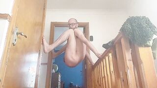 TALLSKINNYCHASE SHOWCASES BOLD BONY INTENSITY ON STAIRS