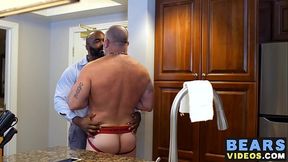 Hung black bear puts his fat dick up a white chubby cub