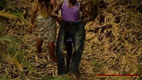 Outdoor amateur Lagos mummy gets fucked in the bush