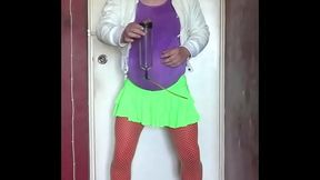 bisexual crossdresser mark loves to swallow his own piss but would love for another mans piss to swallow aswell